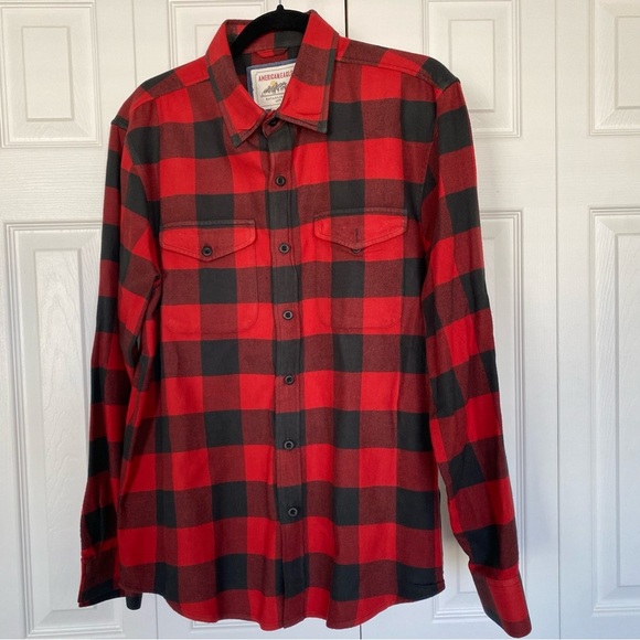 American Eagle Men’s Long Sleeve Plaid Flannel Button Up Red Shirt Lumberjack M - Picture 1 of 10